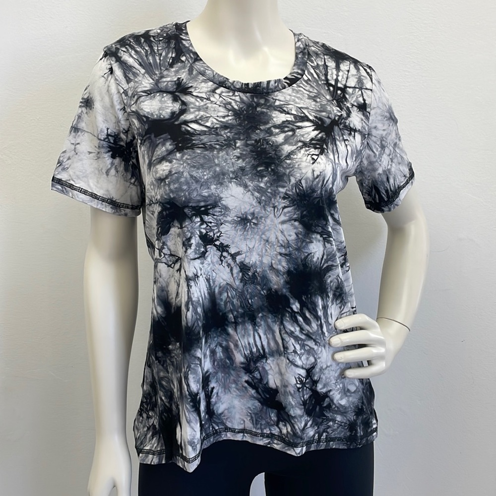 NWT• Tie Dye Tee